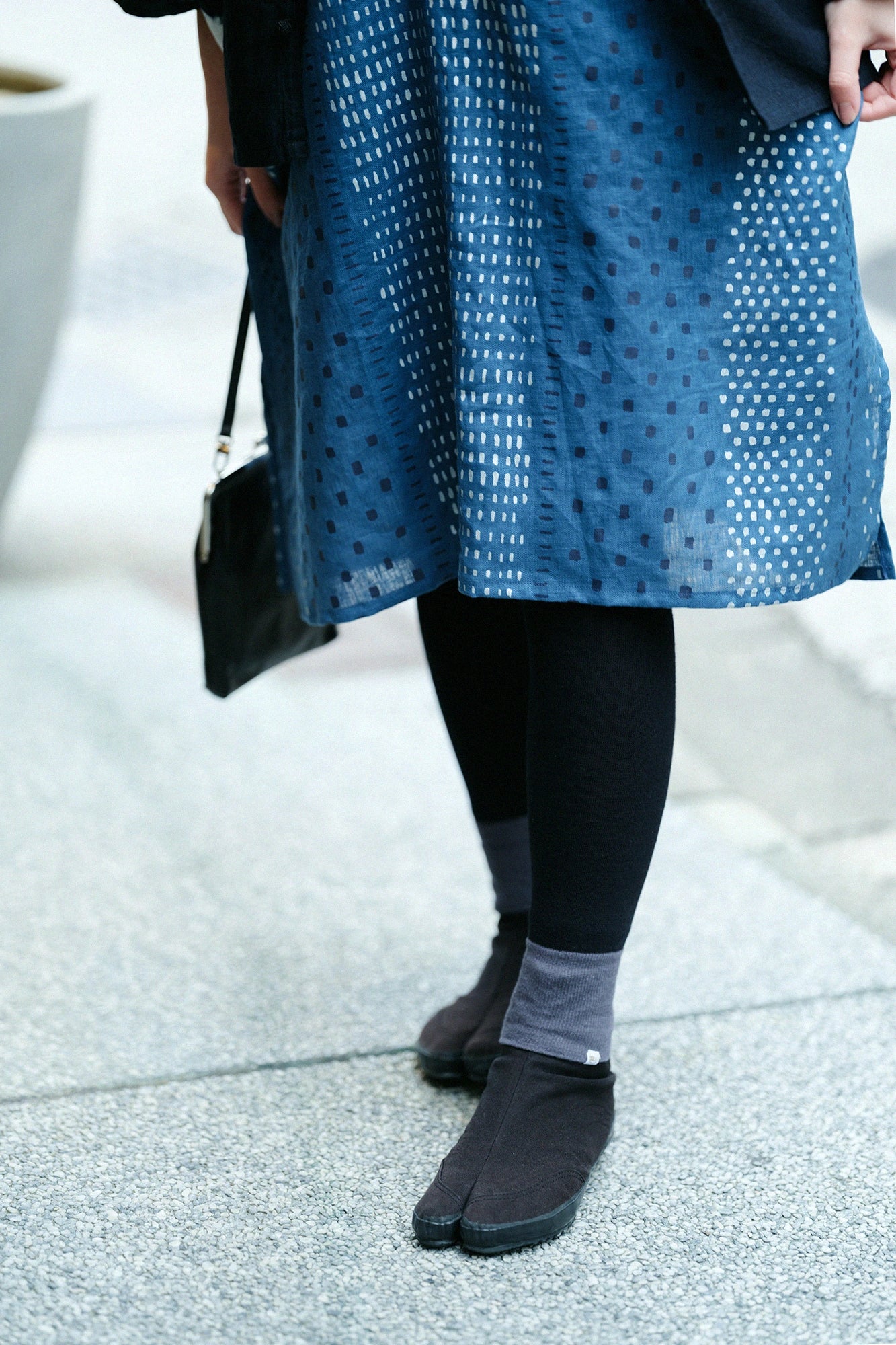 【Scheduled to ship around Mar 3】Bi-color Leggings  ／Black×Dark Grey