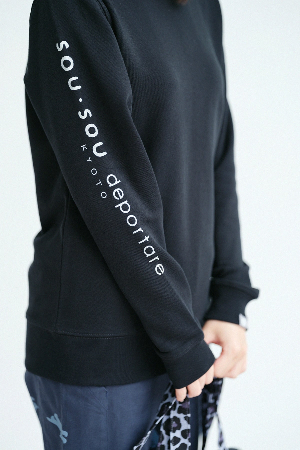 【กำหนดจัดส่งประมาณวันที่ 29 กันยายน】เสื้อสเวตเชิ้ต Deporter Re [8.4] / สีดำ 