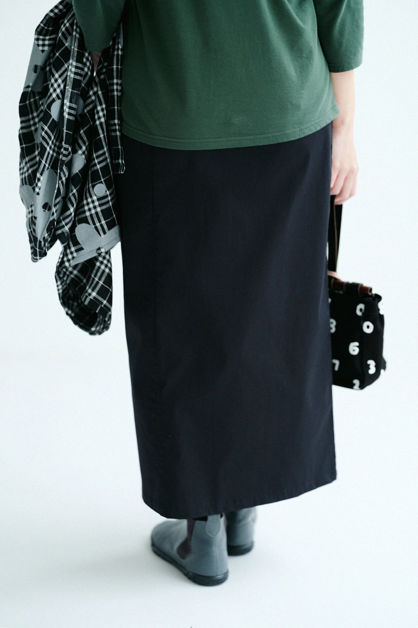 [Voraussichtlicher Versand Anfang März] Shin (しん) – Mischgewebe aus Seide und Leinen, Rachinen-Gewebe, Koshiki / Nurebairo (ぬればいろ) 