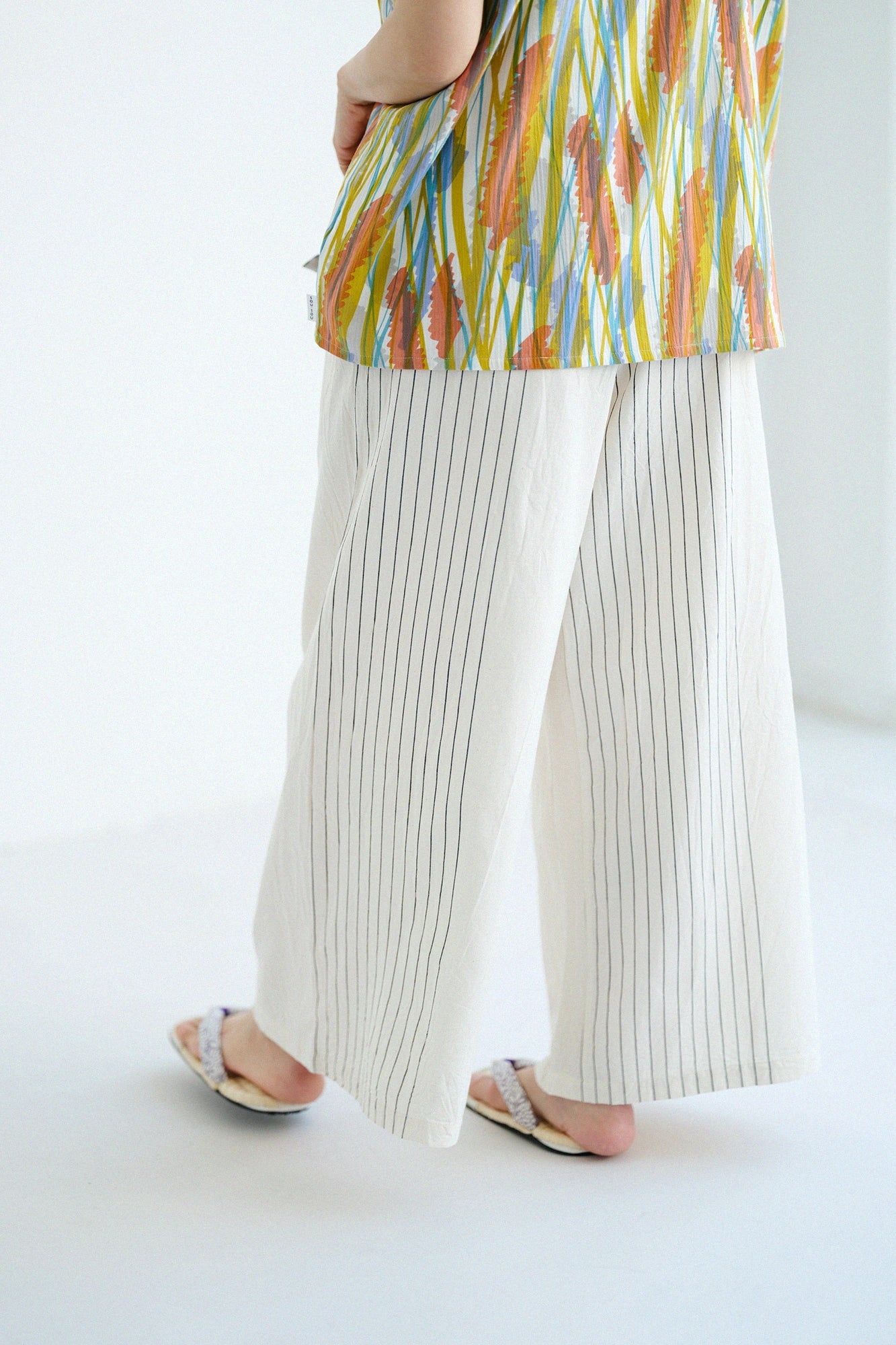 【Ships ard. 4/21】Isemomen Cotton 20/20 Wide-legged Pants / Half Striped Raw White