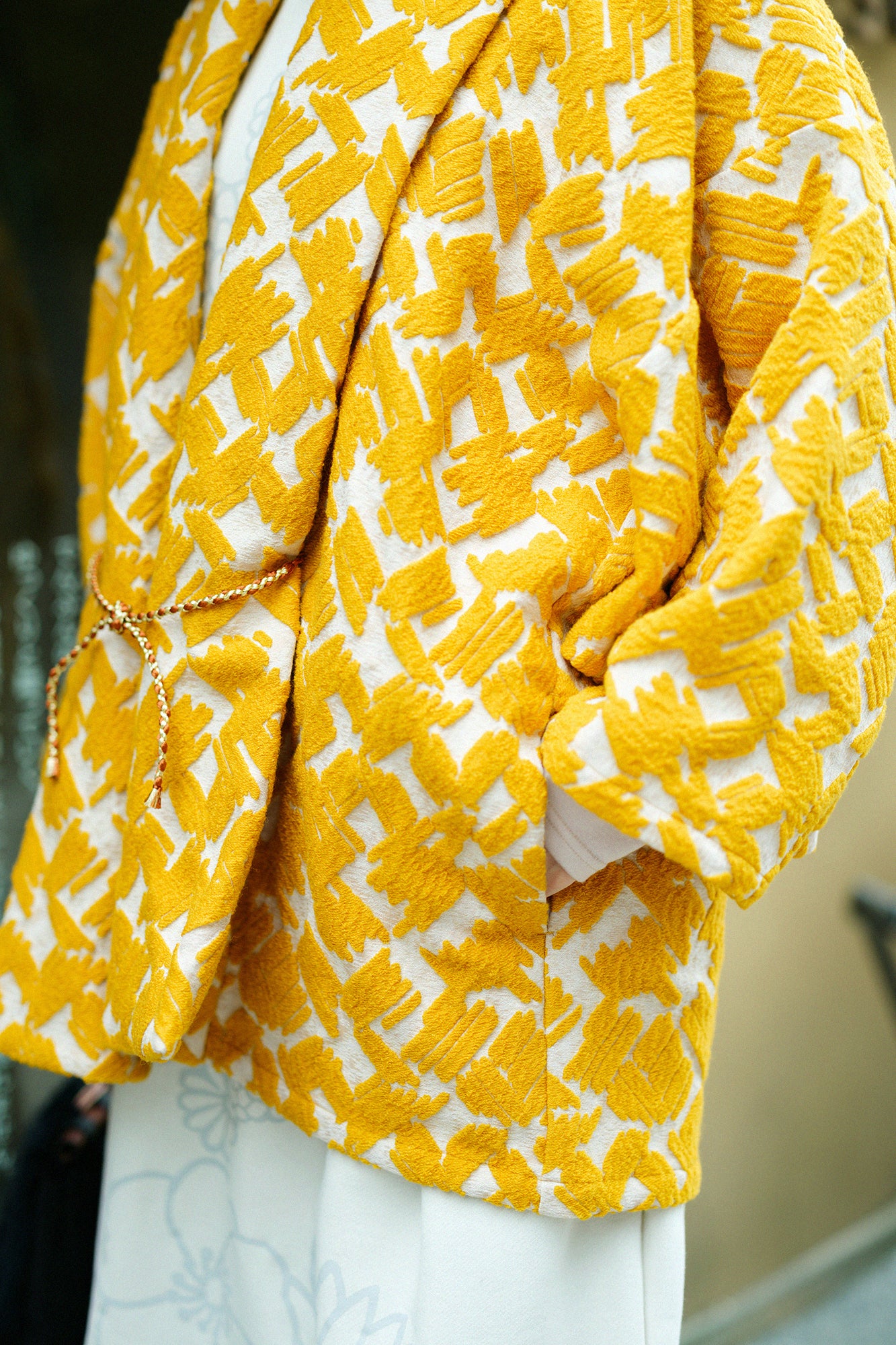 羊毛緹花 梯形袖 短外套 單層／金黃色