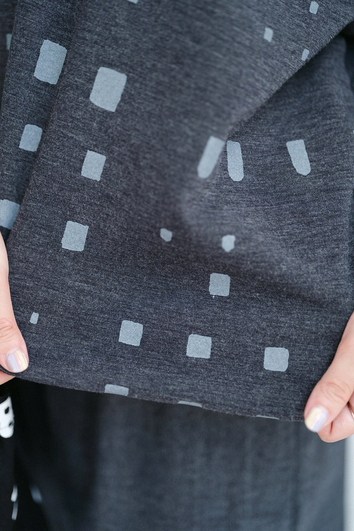 【Ships Ard 9/22】Double-knit V Neck Kimono Sleeve Kantoui Short／Window Grey Ink