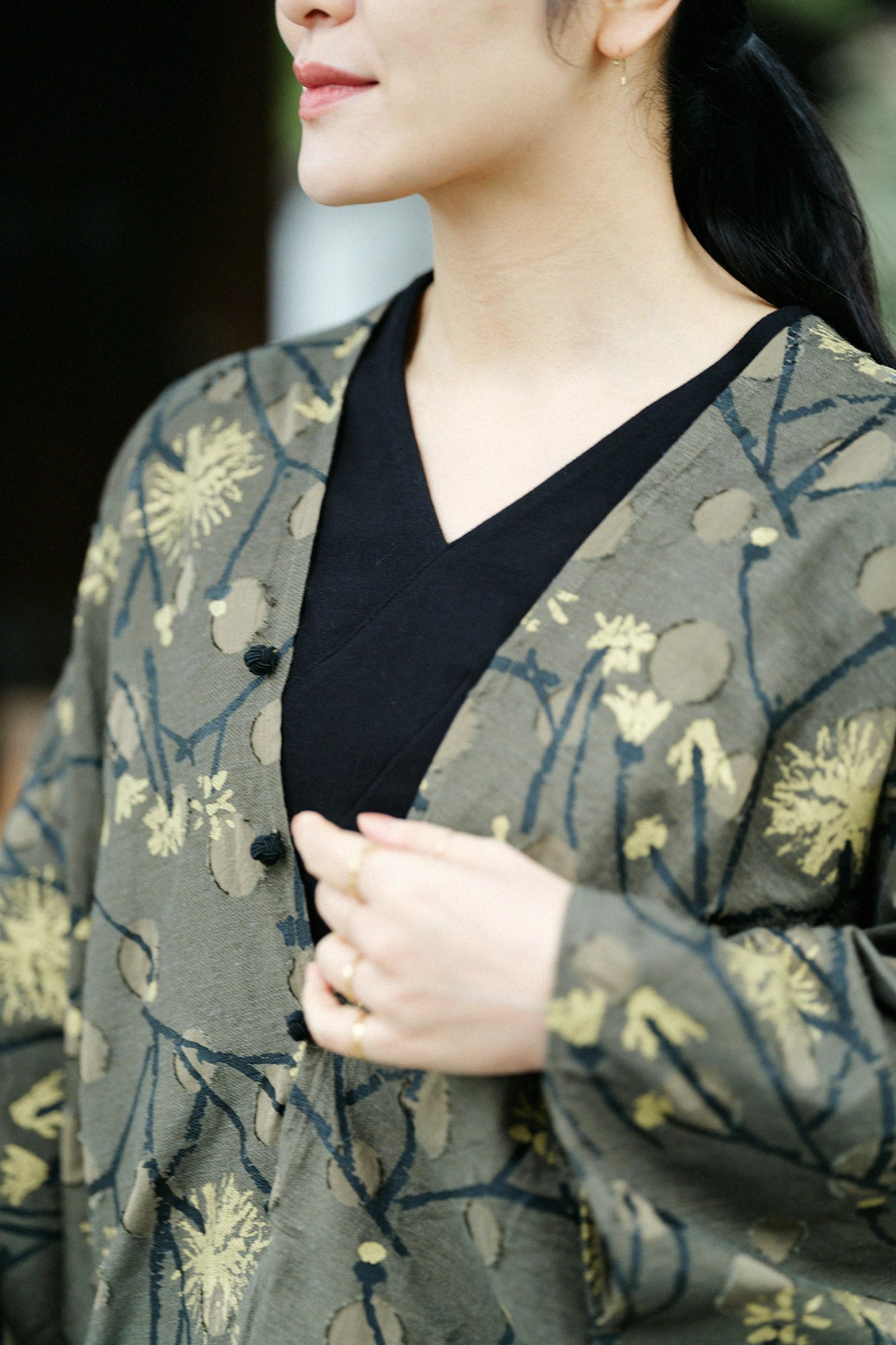 [Versand voraussichtlich ab 3. März] Katzencape Hatsuki/Spazierweg (Sanpomichi) Moosgrün (Kokeiro) 