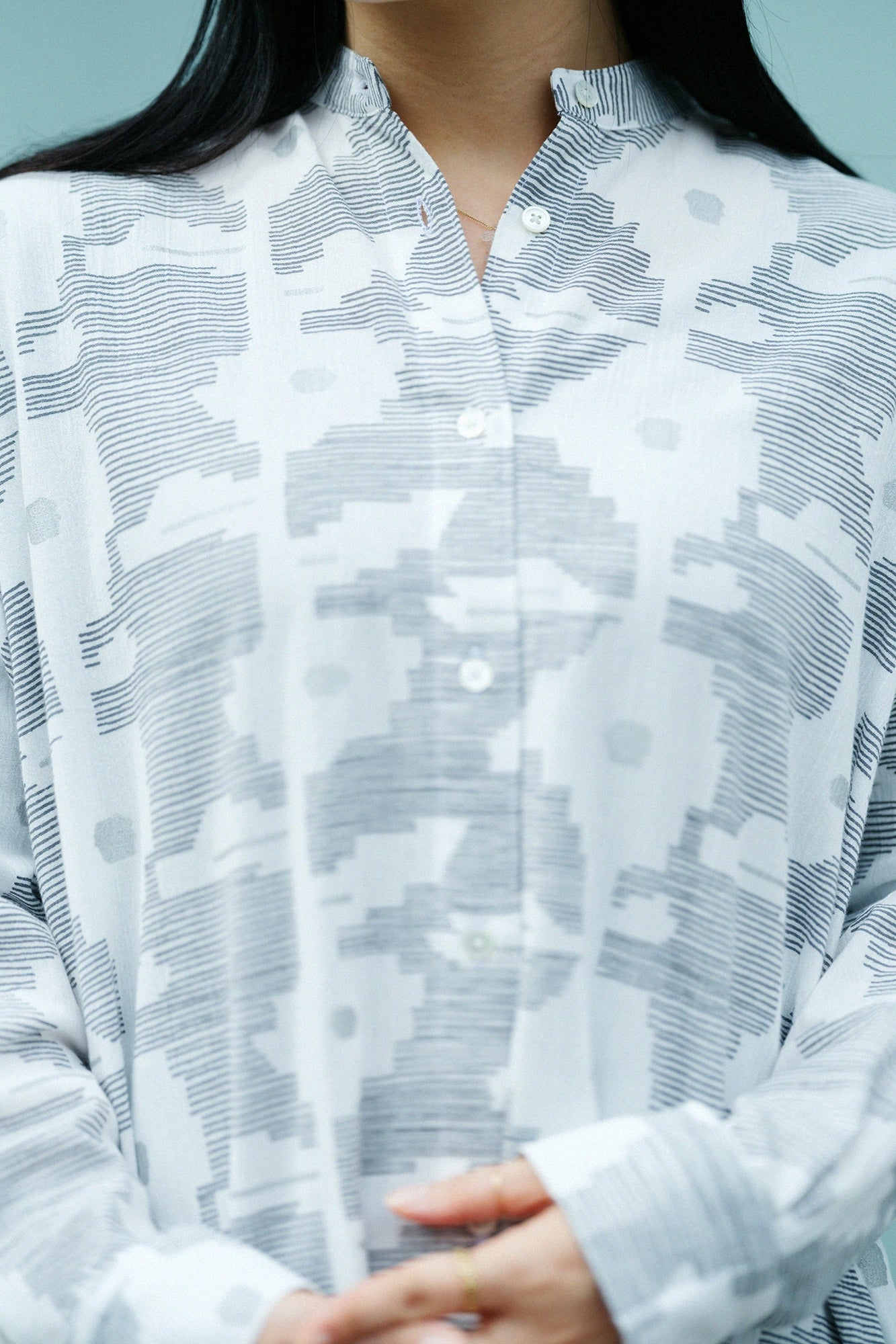 【3月17日頃発送予定】高島縮 20/20 グランシャツワンピース／しじま