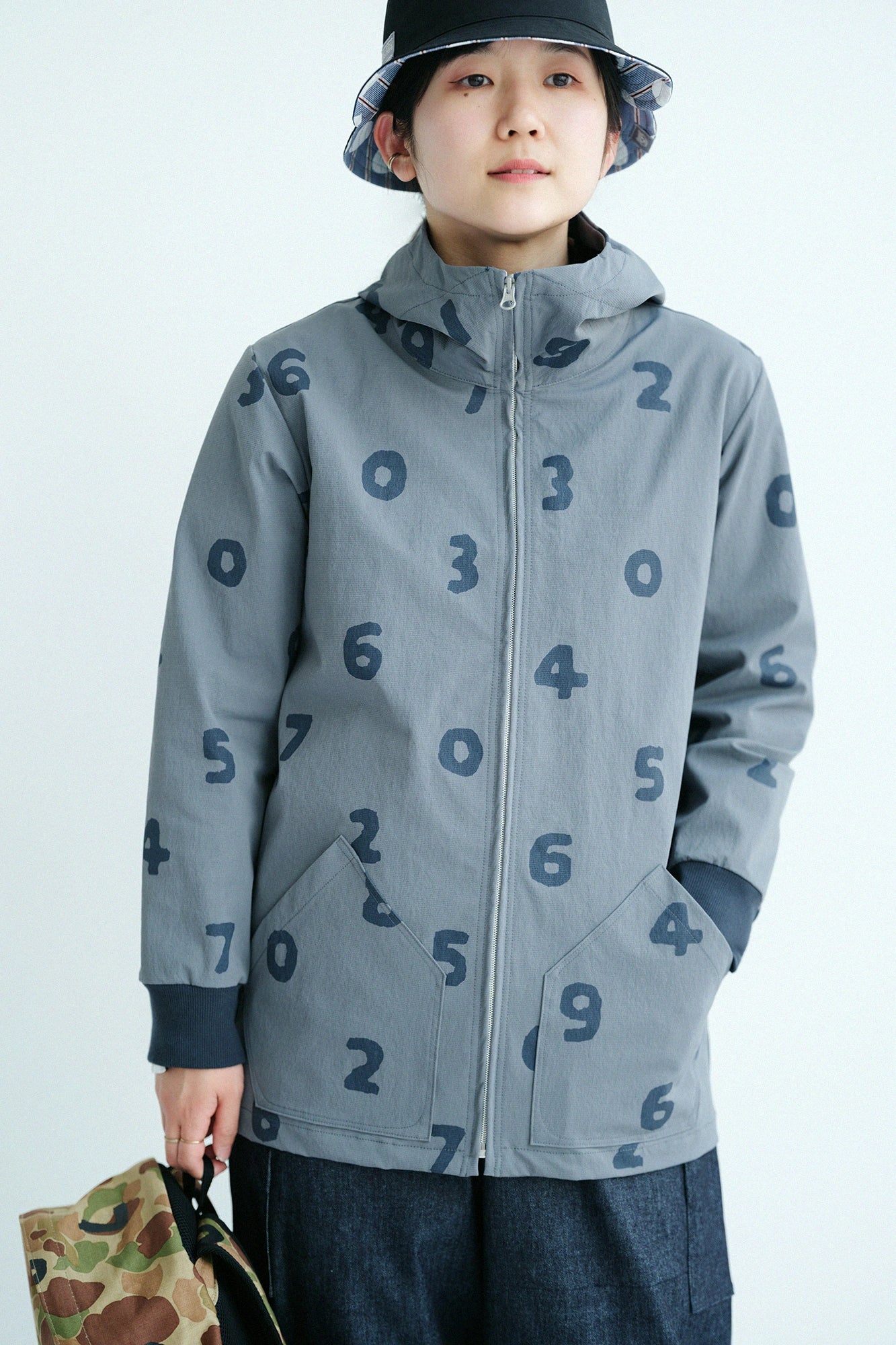 [Versand voraussichtlich um den 10. März] Ripsband-Stretch-BIKE-Parka/SO-SU-U Stahlgrau