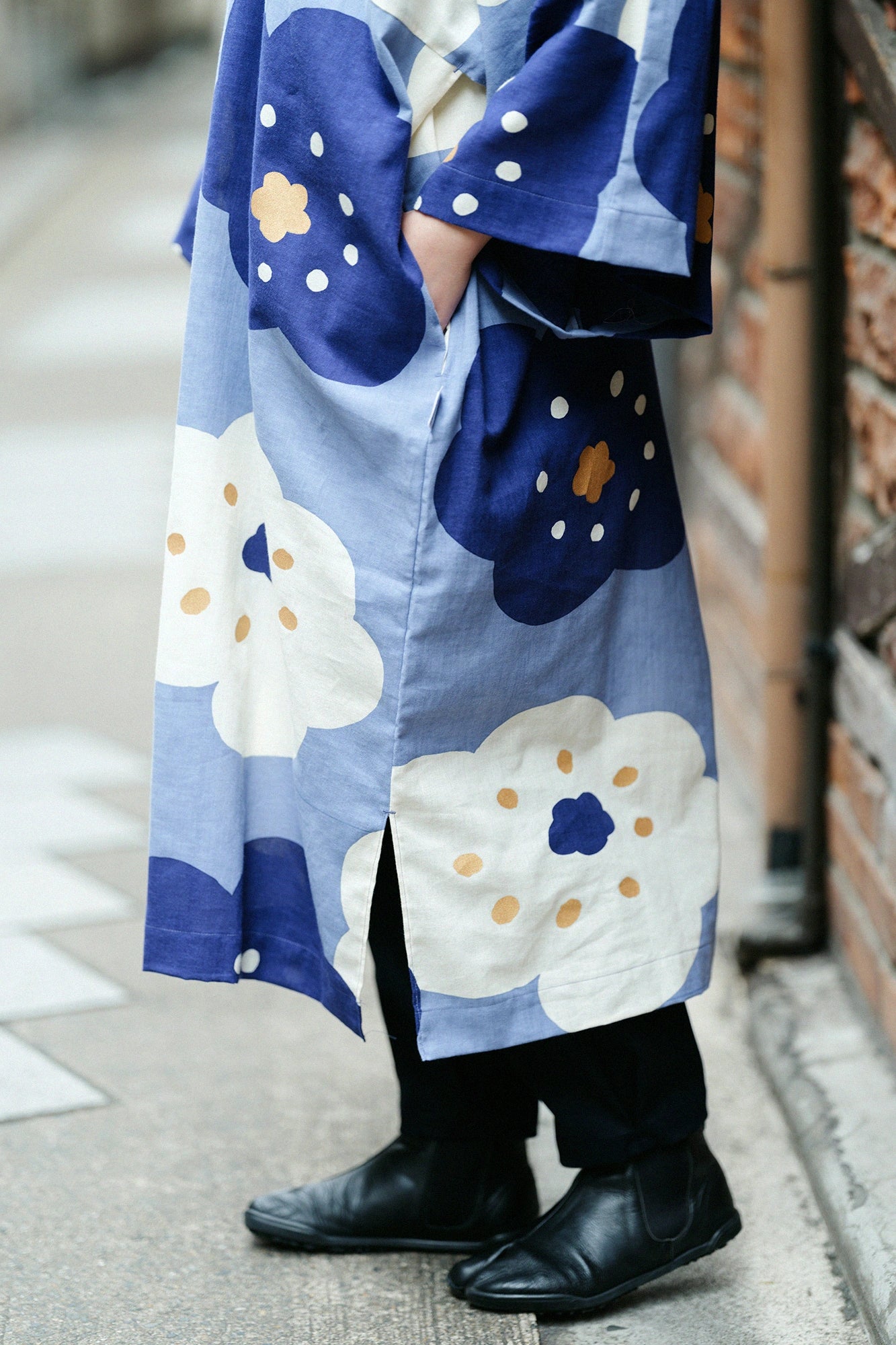 【Versand voraussichtlich ab 3. März】Iseki-Orimoto Bun (Muster) Große Furoshiki (Ōkatabira)/Hohoemi 