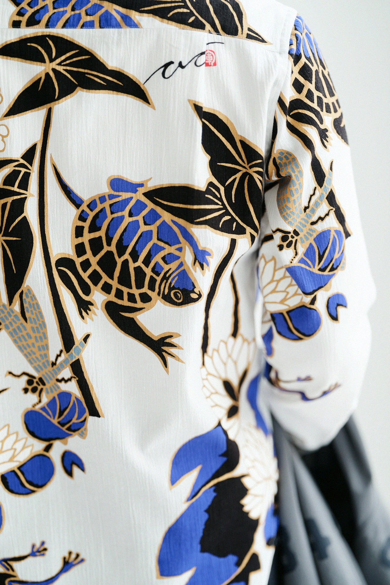 [Expédition prévue vers le 10 mars] Chemise Takashima Chijimi 20/20/terre aquatique