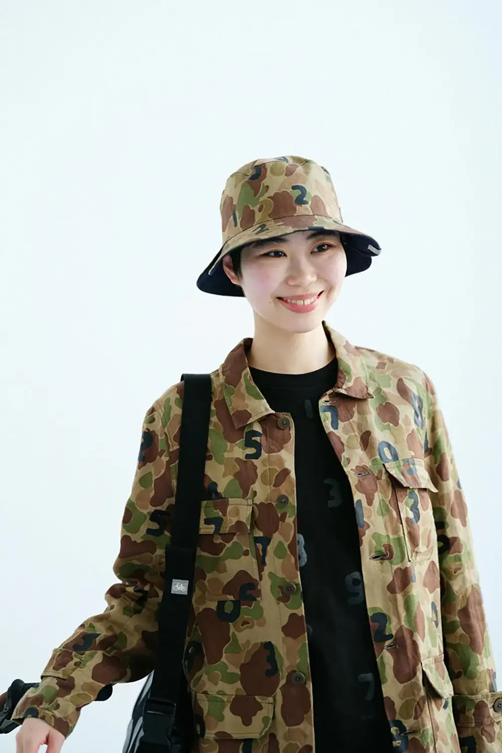 린넨 트윌 리버시블 BIKE HAT／duck hunter camo SO-SU-U 공오배자색(우츠후시이로) 