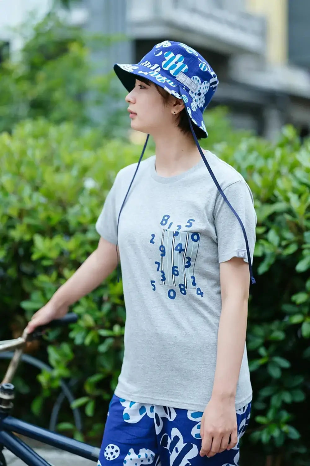 【6月30日頃発送予定】半袖 ポケットTシャツ[5.0]／ヘザーグレー×SO-SU-U昆（こん）2