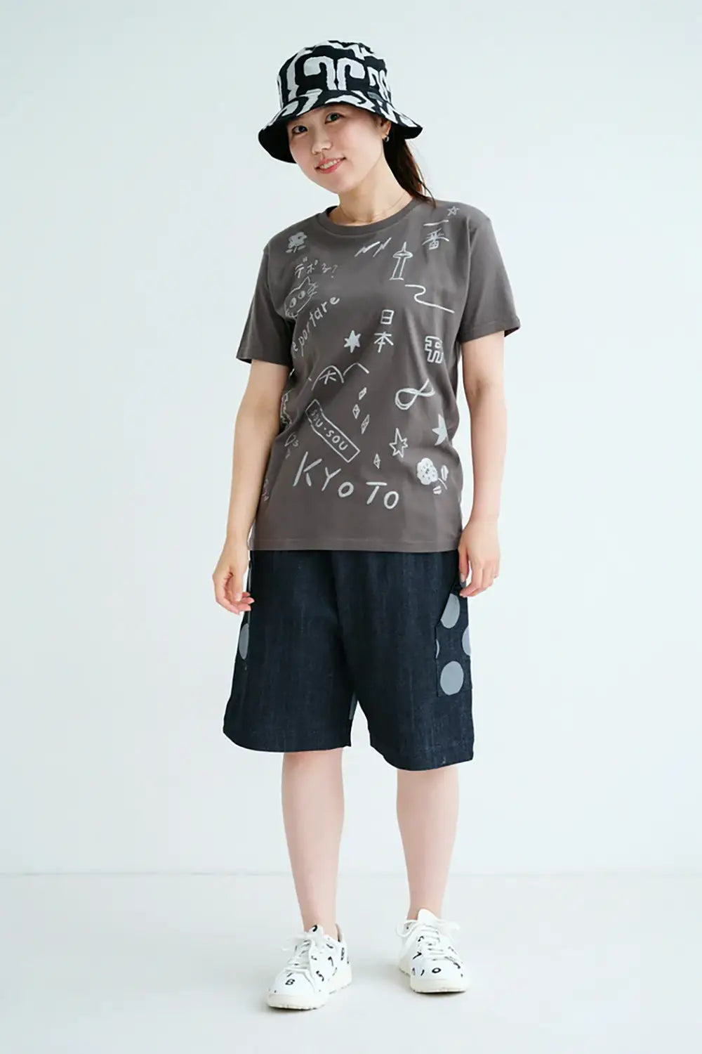 【6月30日頃発送予定】depo 乱描画（らんびょうが） 半袖Tシャツ[5.0]／チャコール