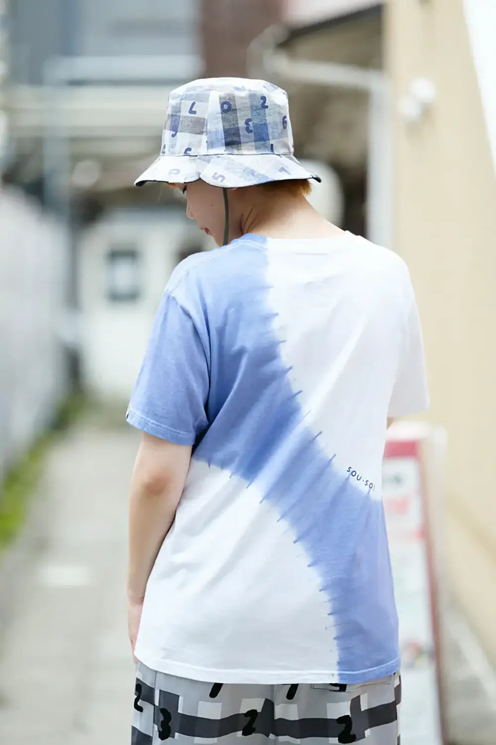 【6月30日頃発送予定】近清絞り 染め分け半袖Tシャツ[5.0]／プラネート ホワイト×スカイブルー