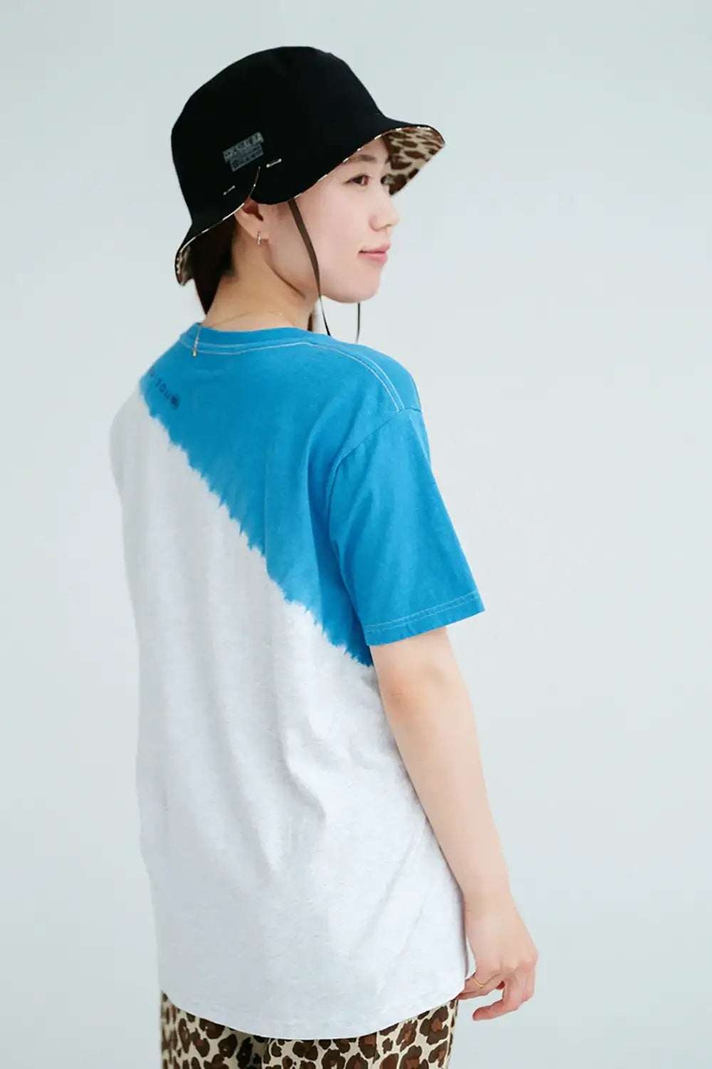 【6月30日頃発送予定】近清絞り 染め分け半袖Tシャツ[5.0]／メッセンジャー アイボリー×ターコイズブルー