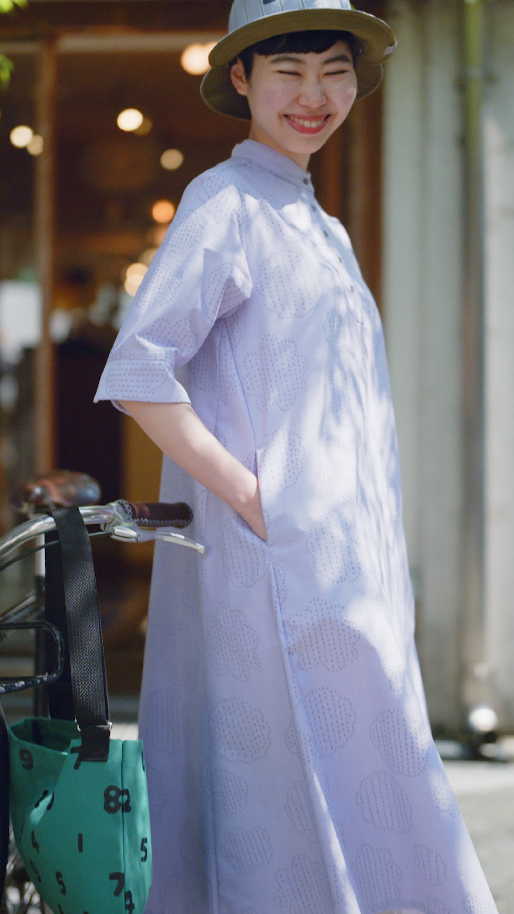 サテンストライプ BIKEワンピース／すいぎょくマーラ 山吹茶（やまぶき