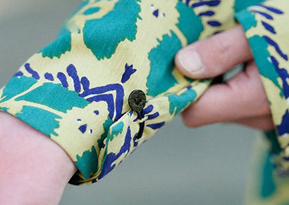 高岛时事 立领筒袖长袍